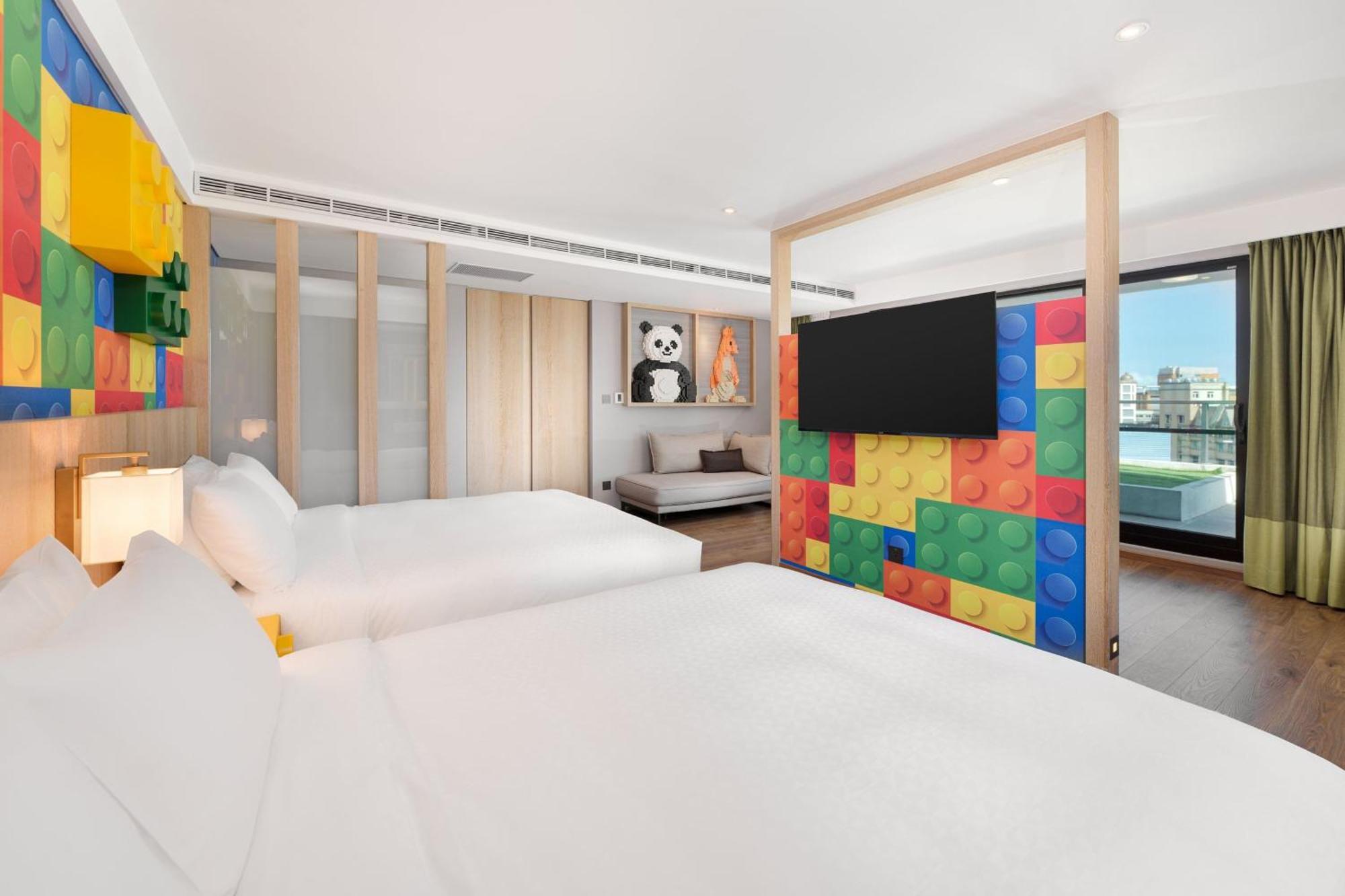 Four Points By Sheraton Yilan Джиаоси Екстериор снимка
