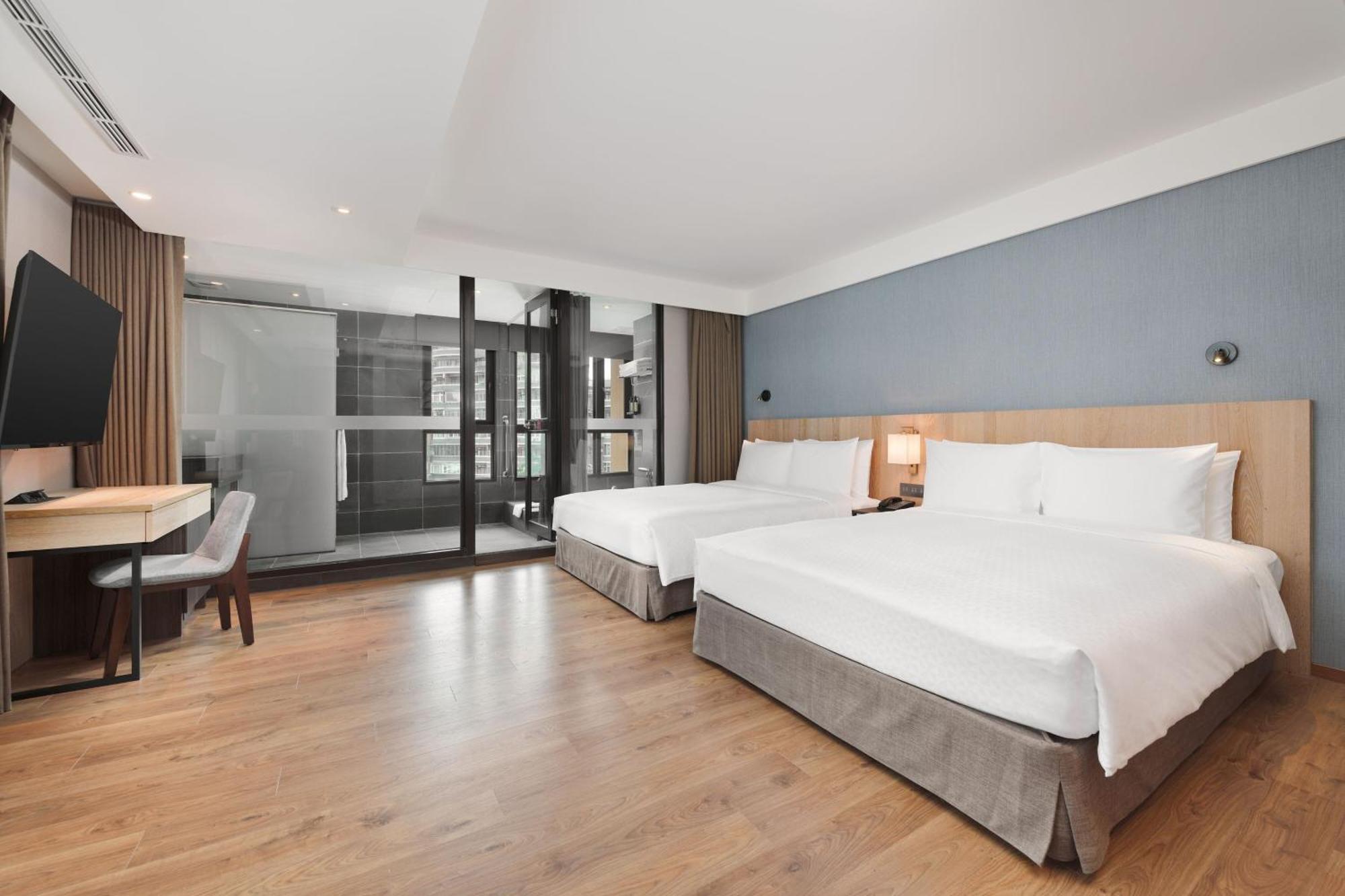 Four Points By Sheraton Yilan Джиаоси Екстериор снимка