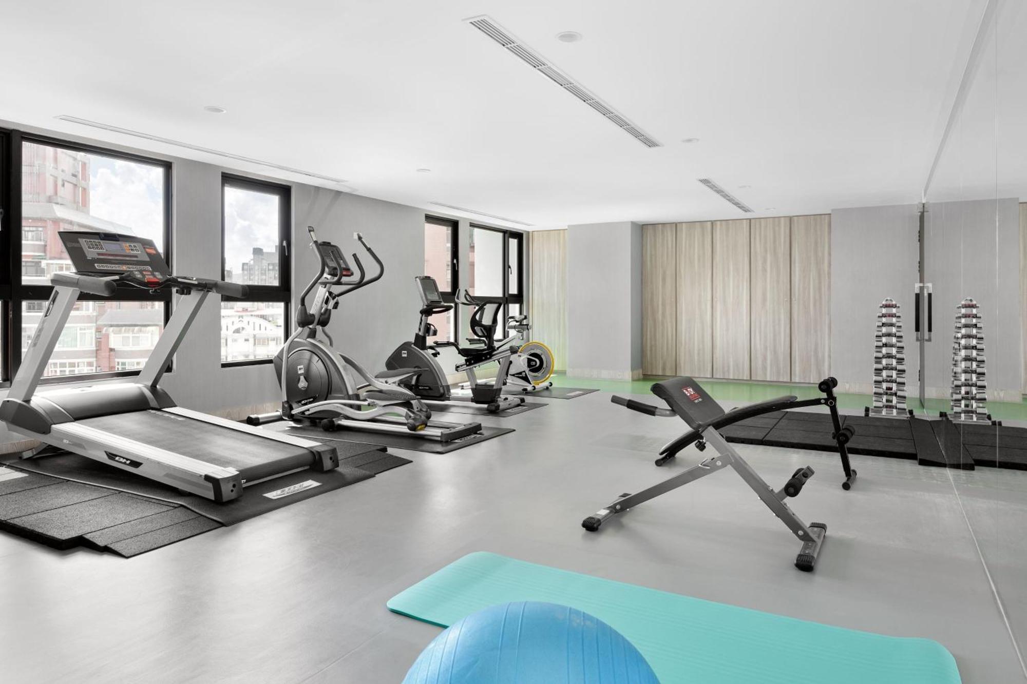 Four Points By Sheraton Yilan Джиаоси Екстериор снимка