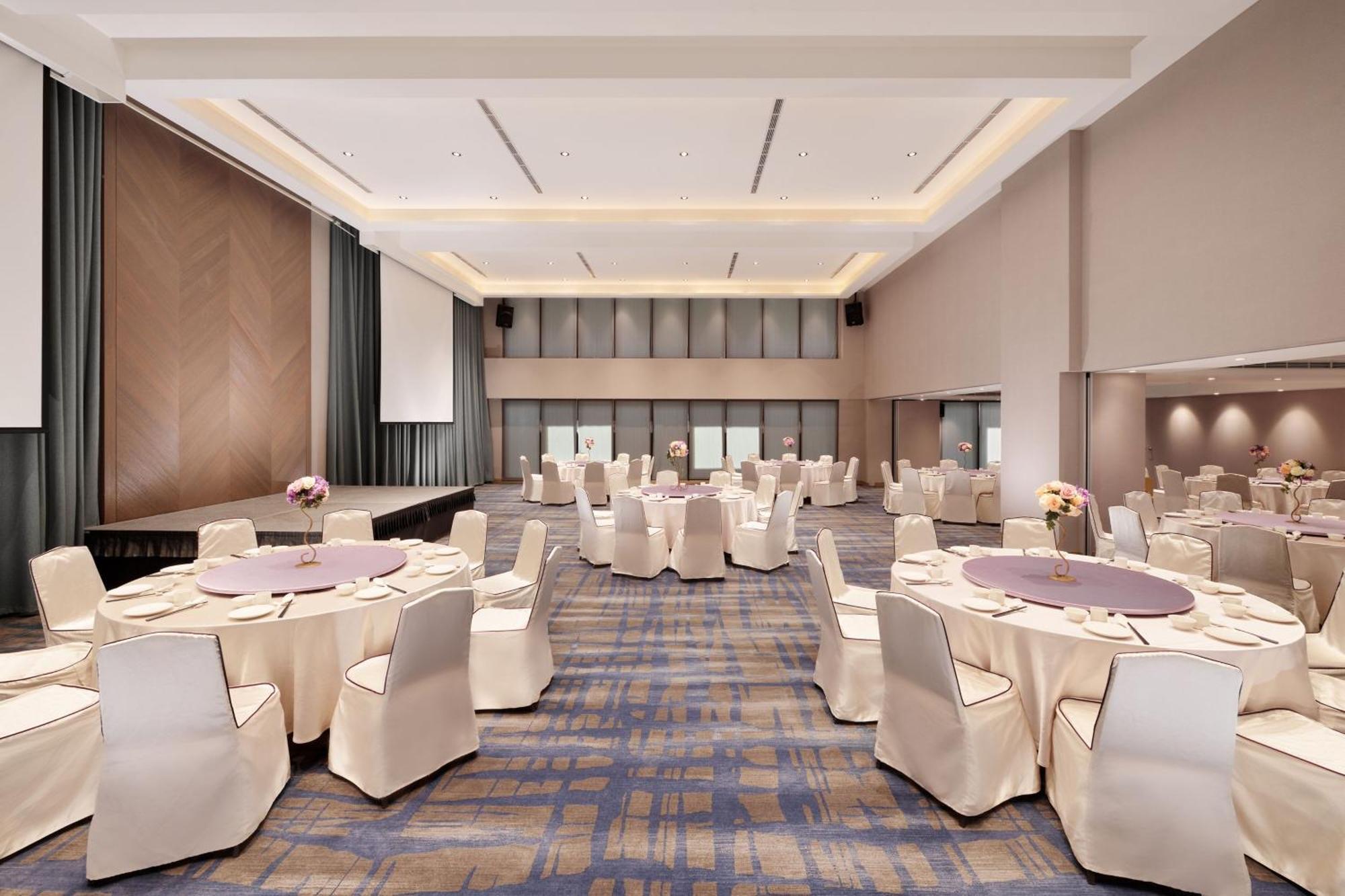 Four Points By Sheraton Yilan Джиаоси Екстериор снимка